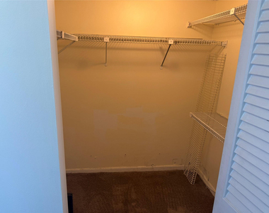2860 Somerset Drive - Photo Thumbnail 48