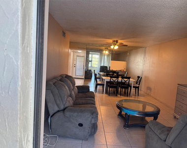 2860 Somerset Drive - Photo Thumbnail 27