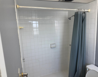 2860 Somerset Drive - Photo Thumbnail 45