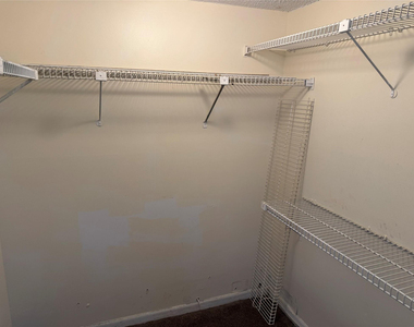 2860 Somerset Drive - Photo Thumbnail 49