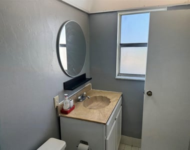 2860 Somerset Drive - Photo Thumbnail 46