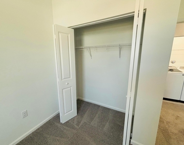 4302 Brookgreen Square - Photo Thumbnail 38