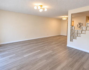 3007 Nw 68th Street - Photo Thumbnail 12