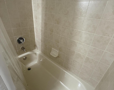 156 Sw Peacock Boulevard - Photo Thumbnail 11