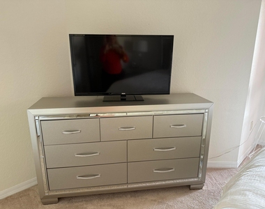 156 Sw Peacock Boulevard - Photo Thumbnail 6