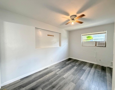 113 E 27th Street - Photo Thumbnail 5