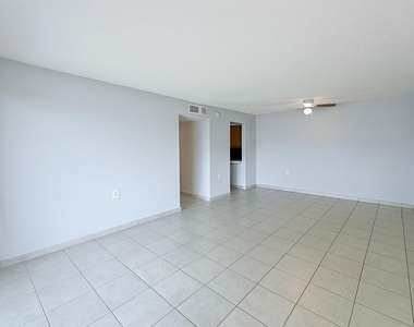 1127 Lake Terry Drive - Photo Thumbnail 14