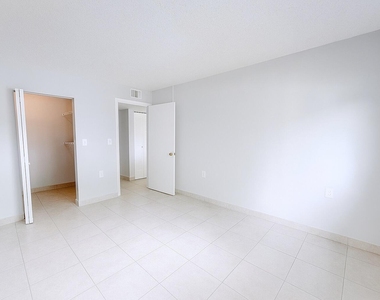 1127 Lake Terry Drive - Photo Thumbnail 9