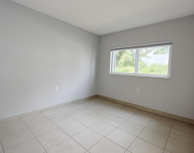 1127 Lake Terry Drive - Photo Thumbnail 5