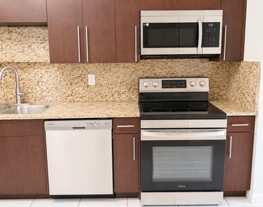3614 Taylor Street - Photo Thumbnail 6