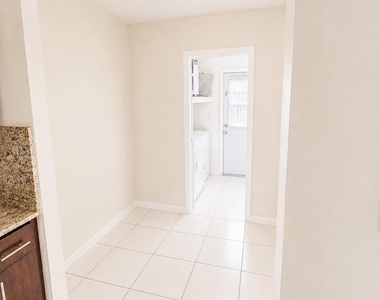 3614 Taylor Street - Photo Thumbnail 4