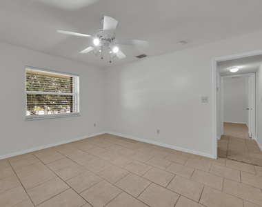 2302 Sunrise Boulevard - Photo Thumbnail 12