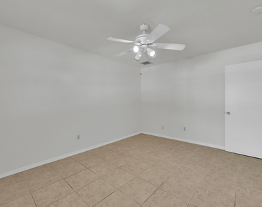 2302 Sunrise Boulevard - Photo Thumbnail 18