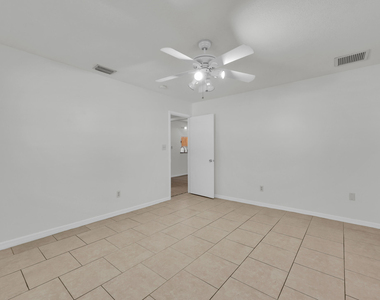 2302 Sunrise Boulevard - Photo Thumbnail 13