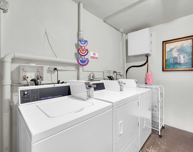 2302 Sunrise Boulevard - Photo Thumbnail 21