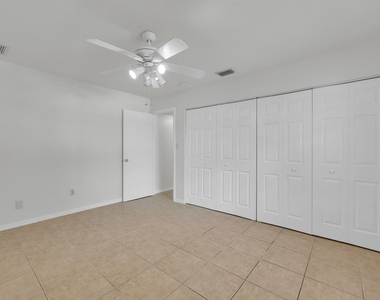 2302 Sunrise Boulevard - Photo Thumbnail 19