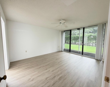 2581 Village Boulevard - Photo Thumbnail 5