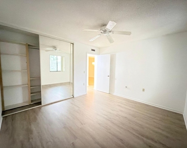 2581 Village Boulevard - Photo Thumbnail 18