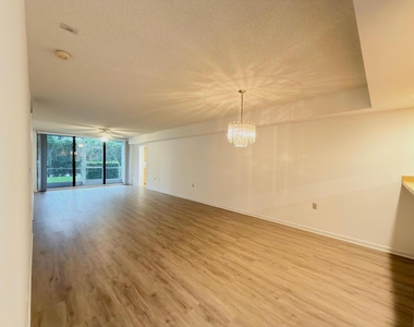 2581 Village Boulevard - Photo Thumbnail 1