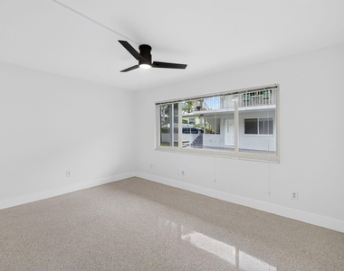 1821 Middle River Drive - Photo Thumbnail 12