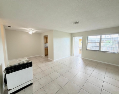 200 Croton Avenue - Photo Thumbnail 9