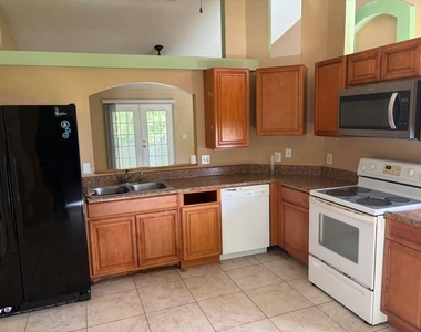 3166 Sw Dimattia Street - Photo Thumbnail 12