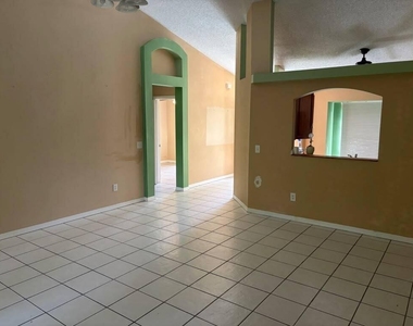 3166 Sw Dimattia Street - Photo Thumbnail 13
