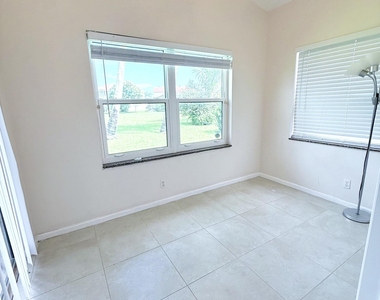 12390 Boneventure Drive - Photo Thumbnail 14
