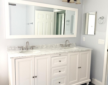 12390 Boneventure Drive - Photo Thumbnail 12