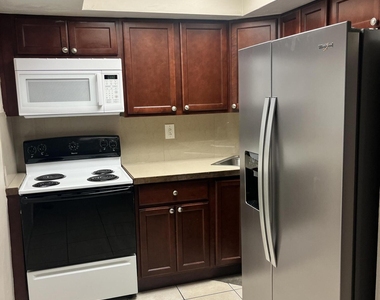 1851 Sw 25th Street - Photo Thumbnail 9