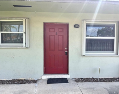 1851 Sw 25th Street - Photo Thumbnail 1