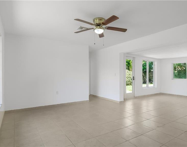 2161 Ne 35th Street - Photo Thumbnail 2