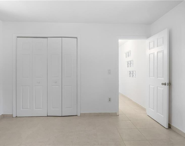2161 Ne 35th Street - Photo Thumbnail 11