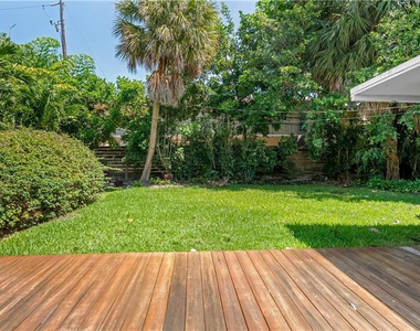 2161 Ne 35th Street - Photo Thumbnail 17