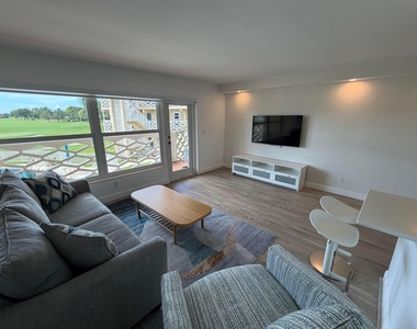 4836 Ne 23rd Avenue - Photo Thumbnail 3