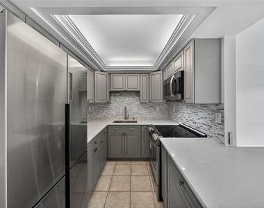 4836 Ne 23rd Avenue - Photo Thumbnail 8