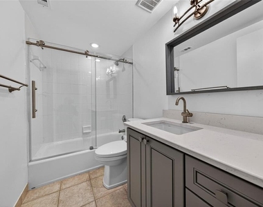 4836 Ne 23rd Avenue - Photo Thumbnail 11