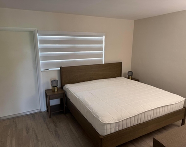 4836 Ne 23rd Avenue - Photo Thumbnail 13