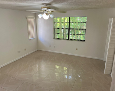 2941 Nw 92nd Avenue - Photo Thumbnail 8