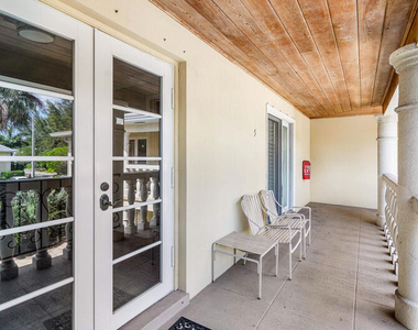 1029 Langer Way - Photo Thumbnail 7