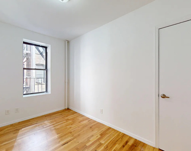 East 73rd Street - Photo Thumbnail 3