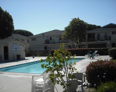619 Halyard Street - Photo Thumbnail 7