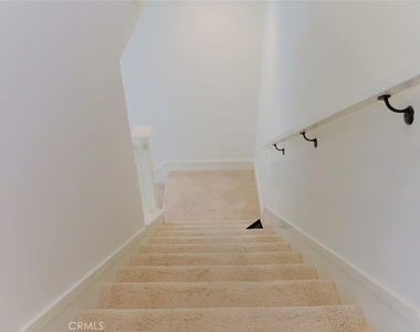 112 Newburry - Photo Thumbnail 8