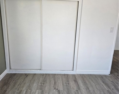 712 E Whittier - Photo Thumbnail 9