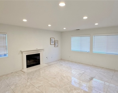 11226 Evergreen - Photo Thumbnail 6