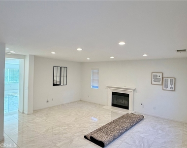 11226 Evergreen - Photo Thumbnail 5
