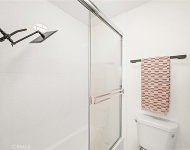 2500 Abbot Kinney Boulevard - Photo Thumbnail 17