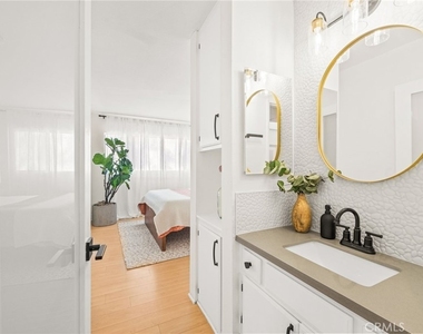2500 Abbot Kinney Boulevard - Photo Thumbnail 16