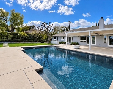 16972 Oak View Drive - Photo Thumbnail 14