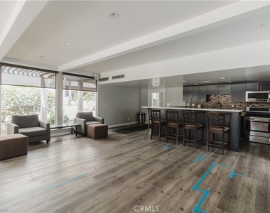 7250 Franklin - Photo Thumbnail 21
